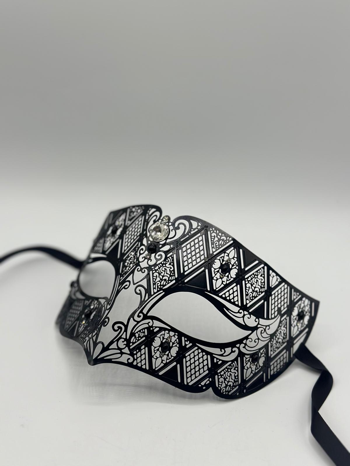 Masquerade mask for men, with bright Stones - Metal mask The dazzling Knight - Halloween mask for men